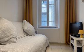 Studio Equipe Confort Proche De Toutes Commodites